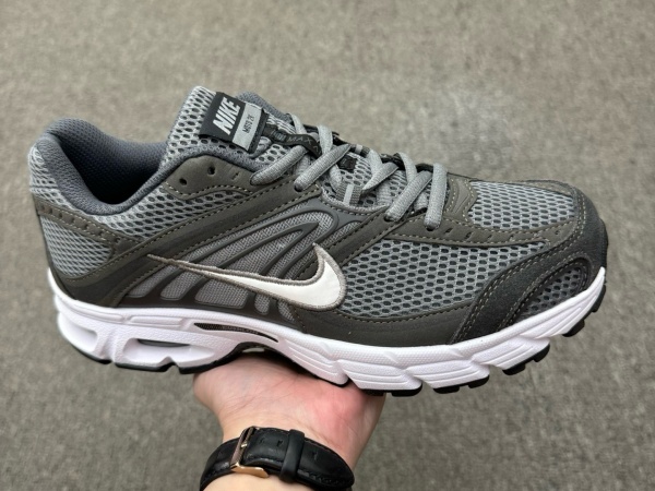 Nike Air Max MOTO 2K-W-0001