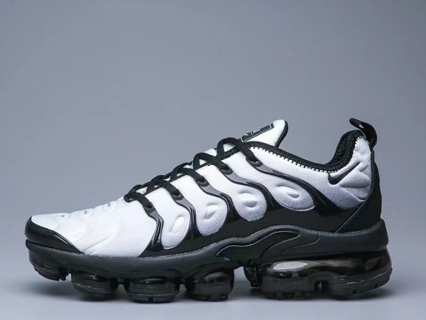 Nike Air VaporMax PLUS(SIZE:48,49,)-0021