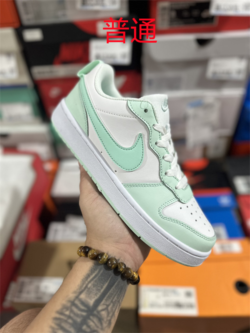 Nike Court Borough Low-0044