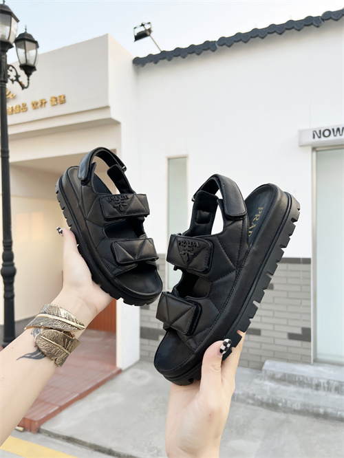 Prada Sandal-W-199