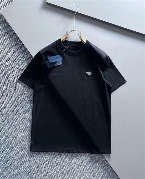 Prada Round neck T-shirt-M-147