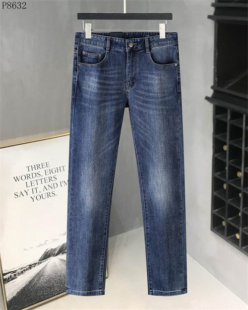 Prada Jeans-M-063