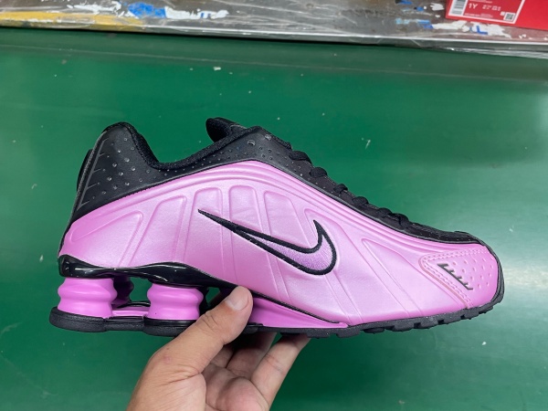 Shox R4-W-0063