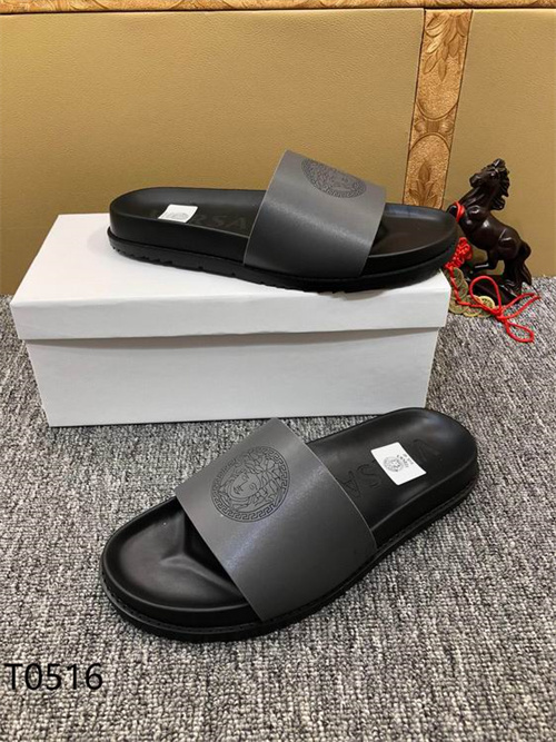 Versace Sandal-M-175