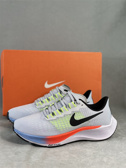 Nike Zoom Pegasus-M-017