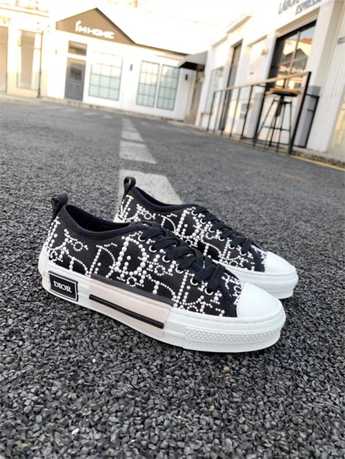 Dior Shoes-W-305
