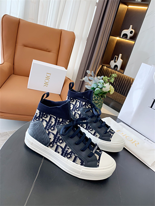 Dior Shoes-W-322