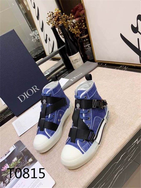 Dior Shoes-W-037