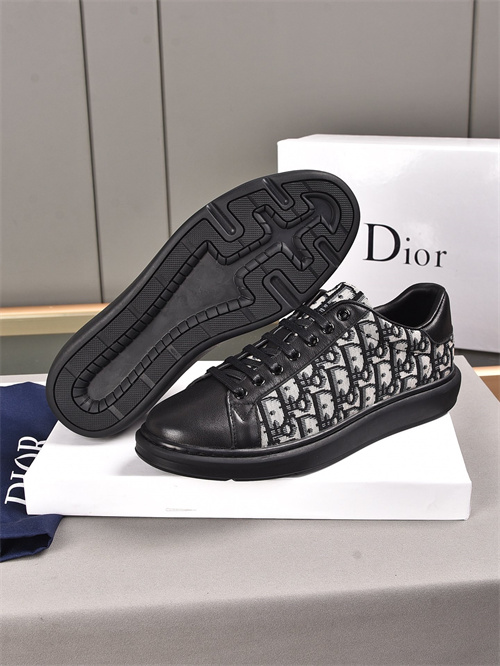 Dior Shoes-M-829