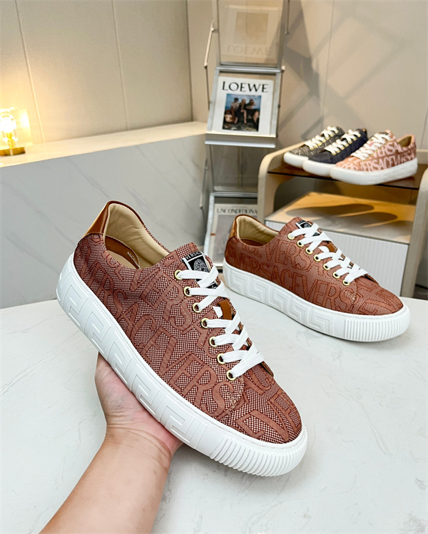 Versace(AAA)Shoes-W-0100