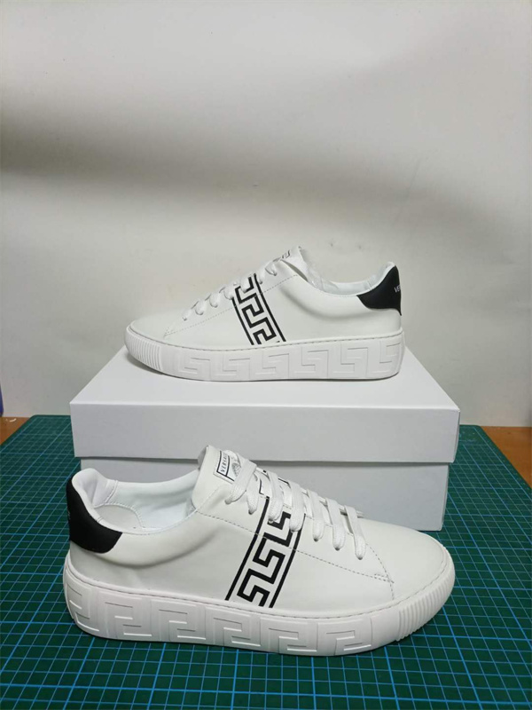Versace(AAA)Shoes-W-0018
